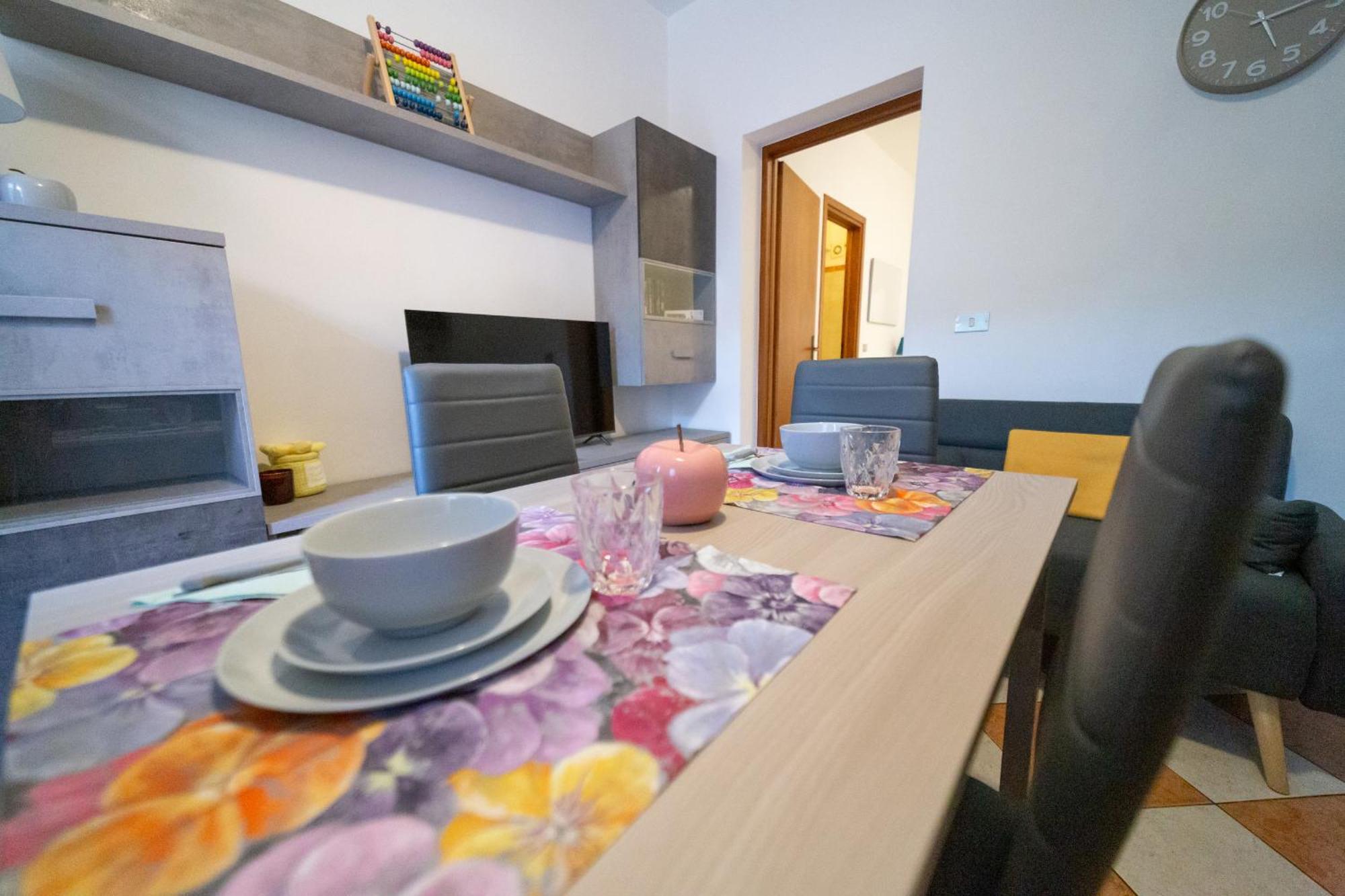 Casa Di Jennifer 3 Apartment ปาร์มา ภายนอก รูปภาพ